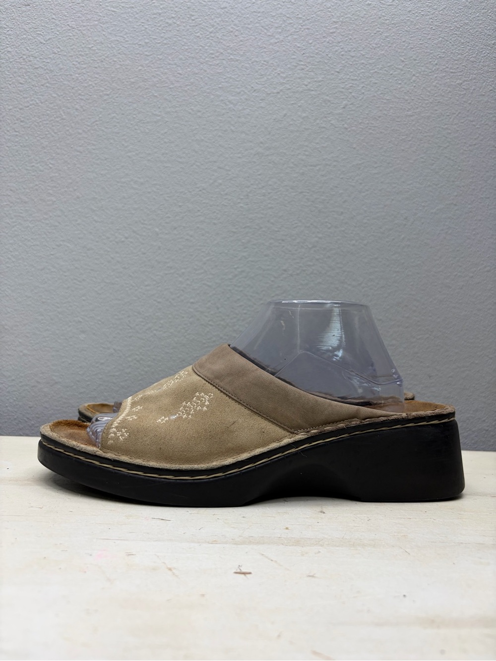 Naot Brown Suede Ardisia Sandals Size 41